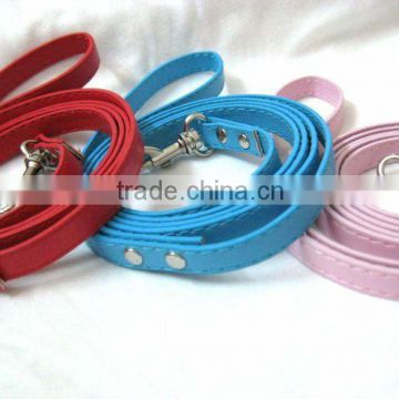 Beautiful color leashes for your cute pet