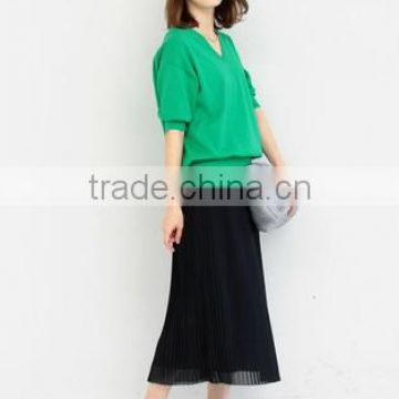 ladly's pleated skirt