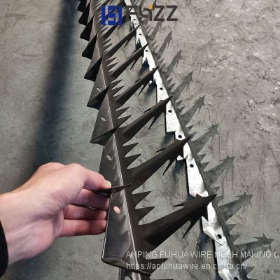 PVC Painting Black Color Galvanized Spear Barb Big Wall Spikes