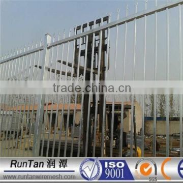 ISO9001 and CE factory hot dipped galvanized or powder coated cheap perforated metal fence