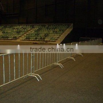 1 hot dipped galvanized crowd control barrier