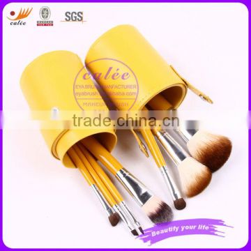 Latest fashion bright yellow girl makeup brush kit