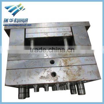 Accept ODM injection mould from shantou ruihua