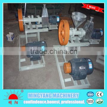 Hot sell 5% discount high yield screw type animal feed extruder for fish farm