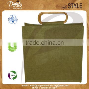 World approved eco-friendly jute bag with wooden oval shape handle