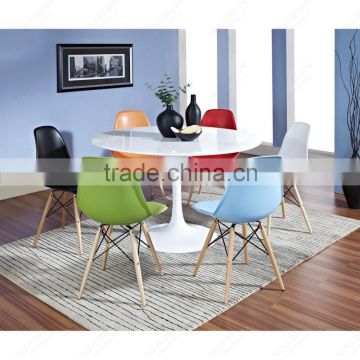 designer round tulip table for dining room