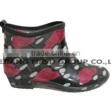 Newest pvc rain boots for women 2013