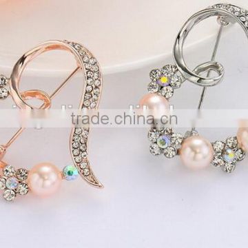 fahsion Heart with Pearl crystal flower Pin Brooch