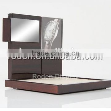 High quality counter top luxury brand watch wood made display stand for shop window