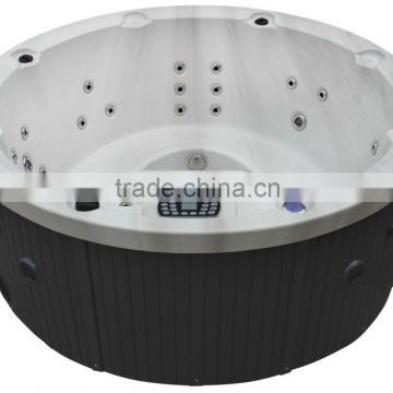 Center Drain Location and Freestanding Installation Type hot tub