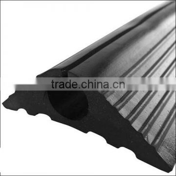 heavy duty rubber cable protector where heavy wheeled traffic used Trade Assurance
