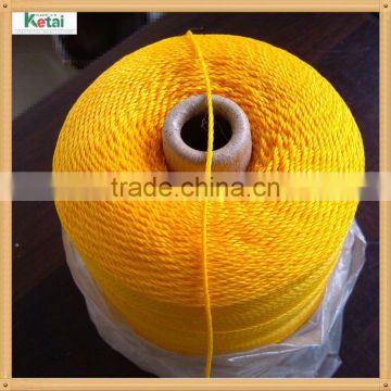yellow nylon rope