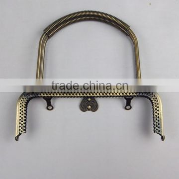 Factory price DIY antique brass kiss lock pinhole metal bag frame with handle&heart-shape clasp
