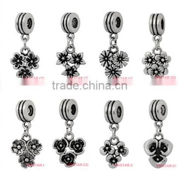 Vnistar hot dangle charm beads Antique silver plated three flowers style charm beads fit for European bracelet