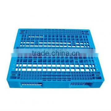 Crate injection mould