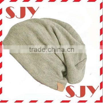 New arrival knitted slouchy custom leather patch beanies