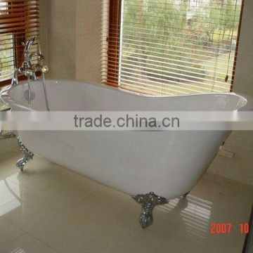 luxurious cast iron bathtub