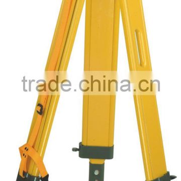 total station Wooden tripod for (Leica/TOPCON)