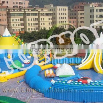 0.9mm PVC Tarpaulin Colorful Inflatable land Amusemet Park With Air Blower