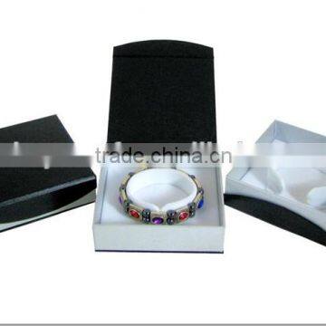 black cardboard jewelry box with magnet closure