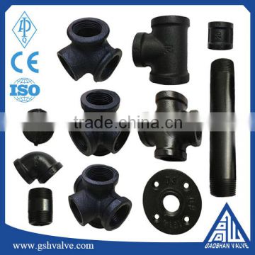 Industrial style malleable iron pipe fitting