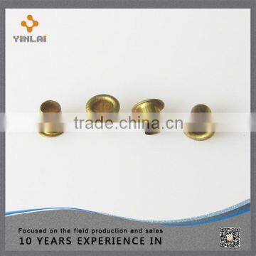 Large metal eyelets for shoes