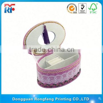 paper jewelry box with silk wadding lining