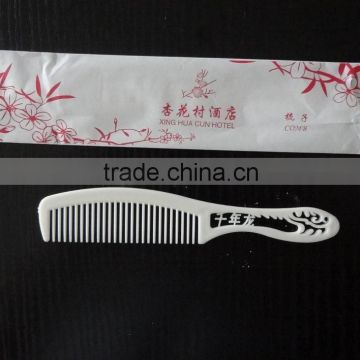 hotel hair disposable plastic comb with paper bag