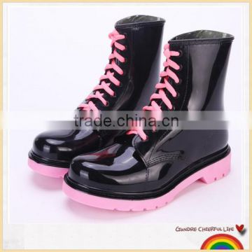 2014 Fashionable anti-slip rain boots with shoelaces