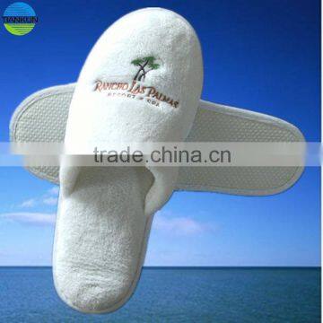 embroidery logo close toe coral fleece hotel slipper