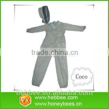 White beekeeper protection clothing in cotton