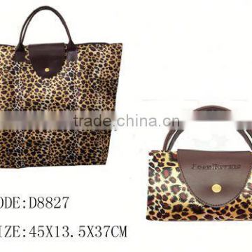 2013 new style pet shop bag in vietnam, shopping custom bag,paper shopping bags with cloth handles