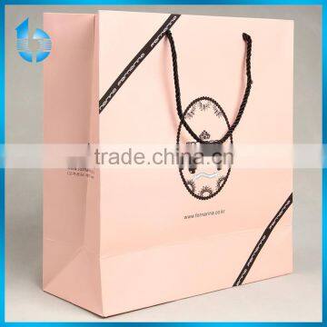 White paper hand bag for girl's dress high quality paper bag for women suit