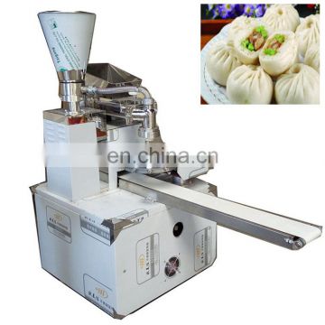 Chinese buns Machine making chinese baozi