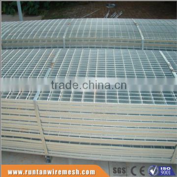 ASTM A36 Hot dipped galvanized serrated or plain floor platform steel grilles (Trade Assurance)