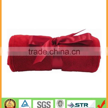 Red fleece throw blankets wholesale roll up with silk ribbon