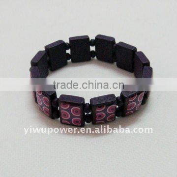 Elasticated wood bracelet with customized picture