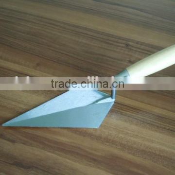 fine polished one piece forged trowel with wooden handle ( factory )
