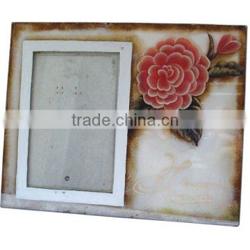 Beautiful Glass Photo Frame with Floral Pattern