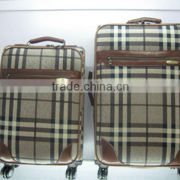 Newest Fashionable Check Pattern Rolling Luggage