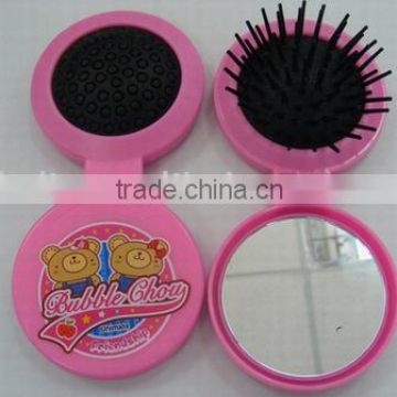 sewing kit with pocket mirror and hair brush