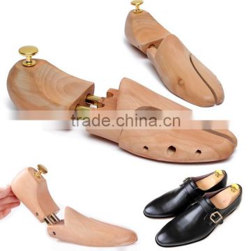 2016 New Arrival Best Price 1 Pair Wooden Shoes Tree Stretcher Shaper Keeper EU 35-46/US 5-12/UK 3-11.5