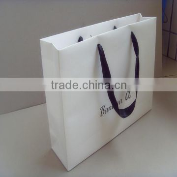 Custom gift bags wholesale