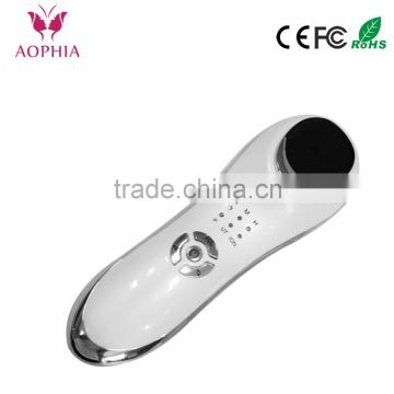 OEM portable personal electric face massager Ultrasonic Ionic vibration facial beauty product