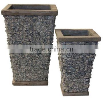 Light cement with stone planter