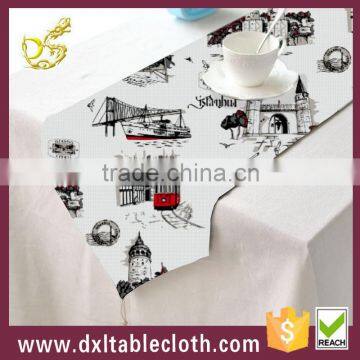 Wholesale printed European style plastic table runner for wedding decoration