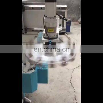 Engraving machine integrated automatic tool changer disc