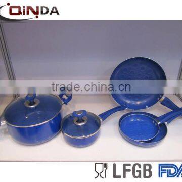 Aluminum non-stick cookware sets with newest design inside QD-SC2007