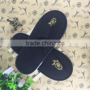 Closed toe black velour hotel slippers, disposable anti-slip slippers