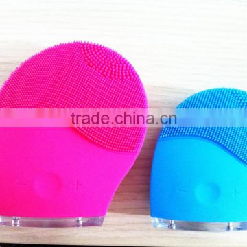 Newest Massage and scrubbing effect waterproof face-clean beauty equipment